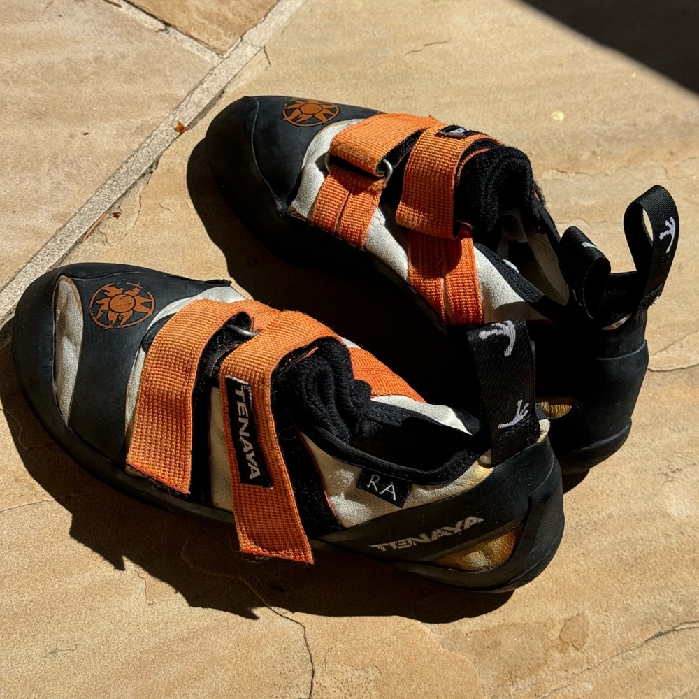 Tenaya RA climbing shoes size USW 6.5 / USM 5.5 / EU 37.5
